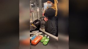 Воровка пятерочка цыганка сколько можно внести в женской сумочке воровство в магазине