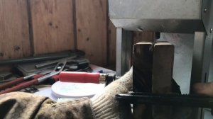 Как вылить груза для рыбалки в домашних условиях .