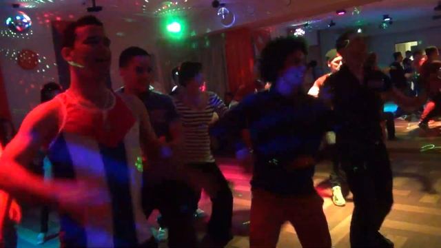 Реггетон (2) с Йоанисом Менесесом на Cuba Fiesta в школе танцев Куб'А 15.03.2014 смотреть онлайн