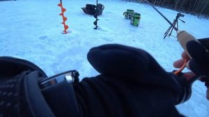 Таких я еще не ловил!!! Огромная форель со льда. Ловля форели зимой!