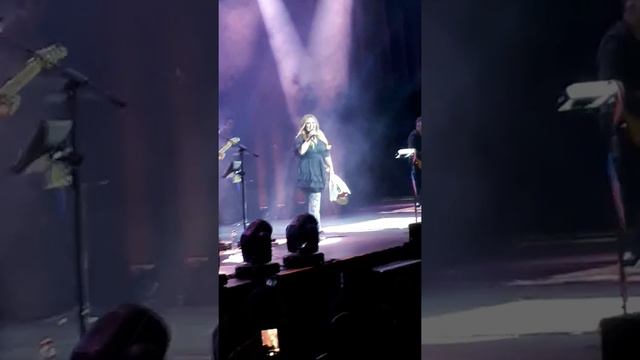 Rosas - Amaia Montero - Gran Arena Monticello смотреть онлайн