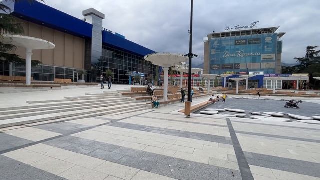 Крым Ялта, что Россия сделала с площадью Советской. Ажиотаж вокруг реконструкции. смотреть онлайн