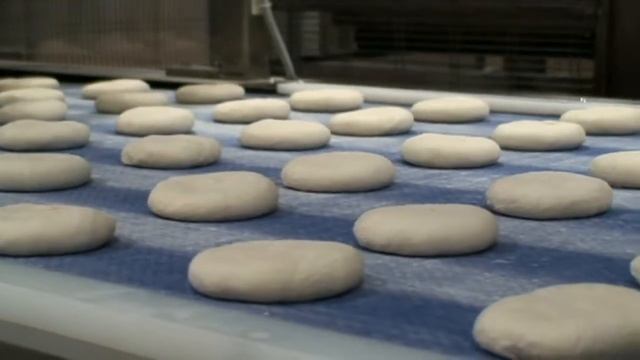 Backtech Bavaria Emmeci Pane Italy Индустриальная линия производства хлеба смотреть онлайн