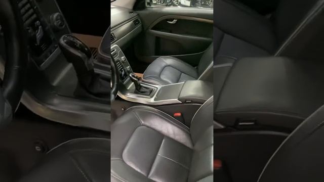 Автограф. Volvo XC70 D4 AWD Inscription 2015 год.