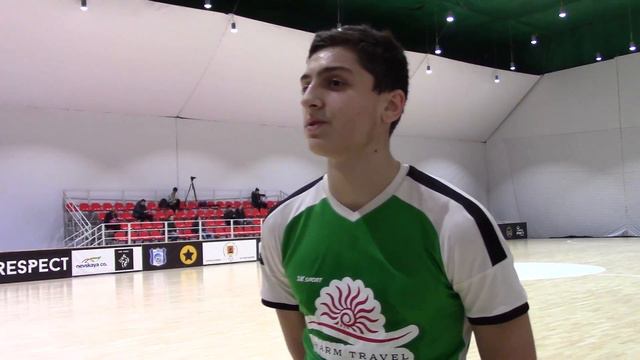 М.Геньчев: "Ноги тяжелые" - Универсал-д смотреть онлайн