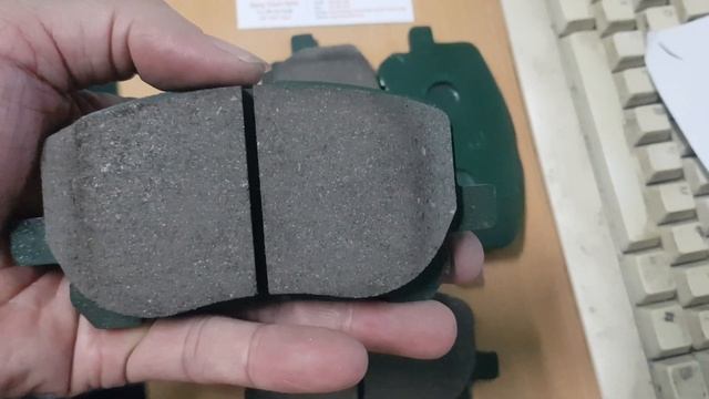 Má phanh trước Toyota Corolla LE, CE 2003-2008, Matrix | 04465-02070, 0446502070 смотреть онлайн