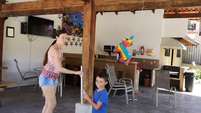 Даночке исполнилось 8 лет. Как же быстро растут детки ! смотреть онлайн