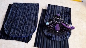 Бархатная сумочка с вышивкой