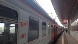 Электропоезд ЭД4М-0227 сообщением "Монино - Москва(Ярославский Вокзал)"