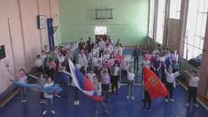 Флешмоб Крымская весна МБОУ ООШ №9 г. Канска