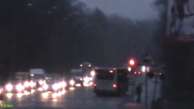 Weather and Traffic in Moscow on May 6, 2011 смотреть онлайн