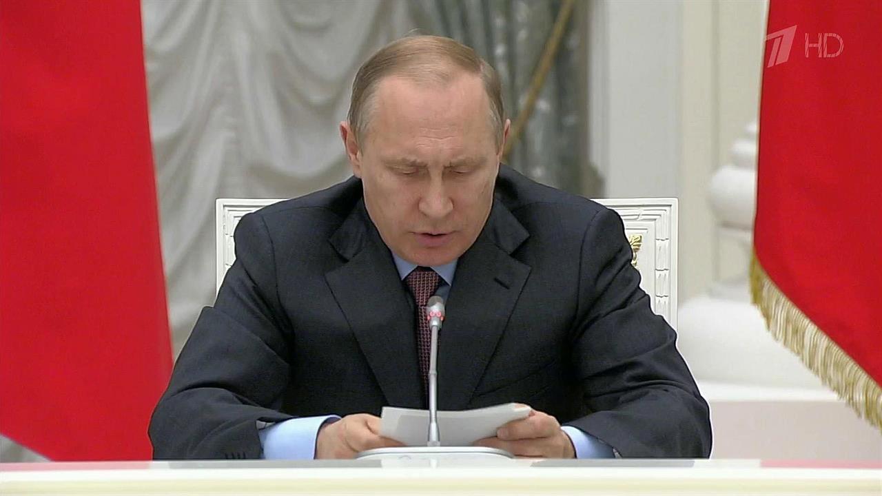 Об исполнении "майских указов" президента шла речь на большом совещании в Кремле