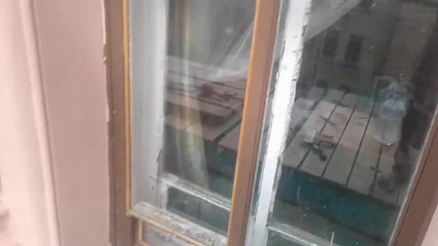 Дом Бака. 13июня2019. Шестая и снова не качественная попытка отмыть испачканные ремонтом окна. 2