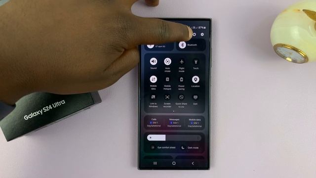 Samsung Galaxy S24  S24  S24 Ultra: How To Take Screenshots