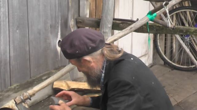 Батюшка отбивает литовку. Кто же идиот сегодня? 21.06.2016 смотреть онлайн