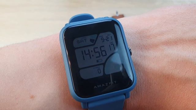 AMAZFIT BIP LITE VS AMAZFIT GTR - КАКИЕ ЧАСЫ ВЫБРАТЬ? СРАВНЕНИЕ! смотреть онлайн