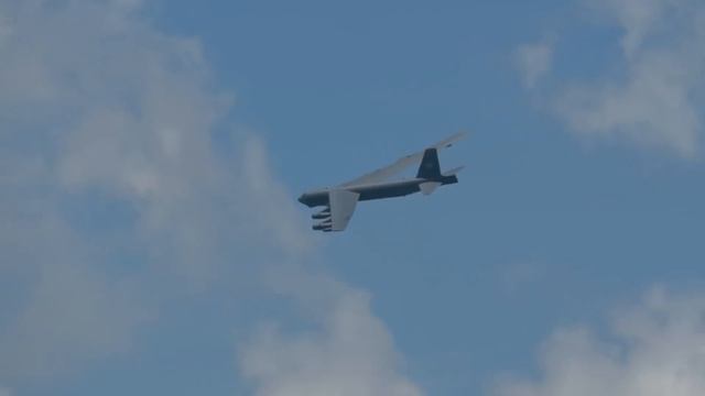 Самый ОПАСНЫЙ САМОЛЕТ В Мире смотреть онлайн