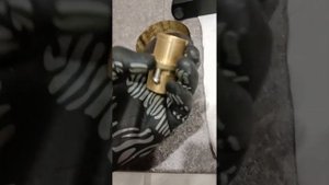 Гайка крепления смесителя. Рекомендую всегда менять гайки крепления в смесителях из Китая.