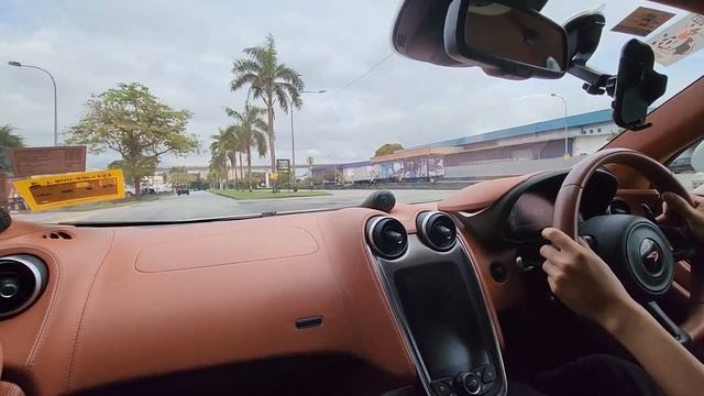 McLaren 570GT POV Test Drive in Malaysia смотреть онлайн