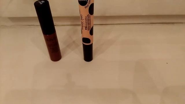 Чем пользуются девушки.(Эмилия) смотреть онлайн