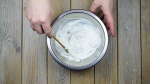 ? Картошка со сметаной и чесноком в духовке — видео рецепт