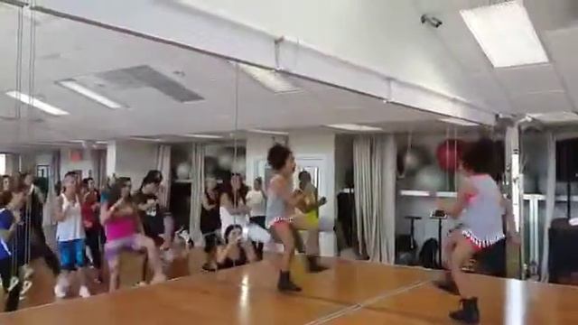 Zumba energyInstructor смотреть онлайн