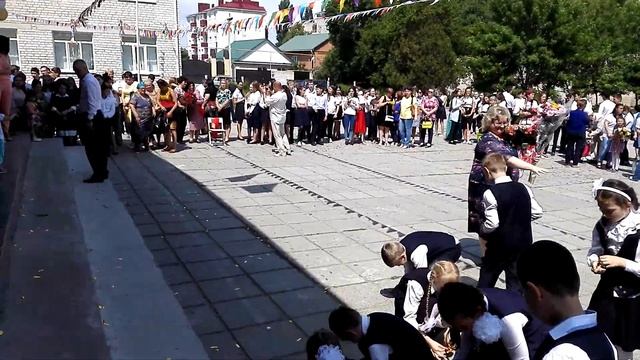 Гимназия №18.Последний звонок.Черкесск 24.05.2018г. смотреть онлайн