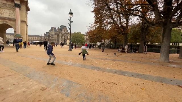 Париж. Эйфелева башня. Дорога через Францию. Проблемы с дизелем. смотреть онлайн
