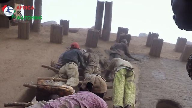 Why Africa's Great Mosque of Djenné Worlds Architectural Marvel was Made of Earth смотреть онлайн