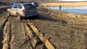 AUDI Q8 против НИВ и УАЗОВ на оффроад кто круче | УАЗ УТОНУЛ В РЕКЕ