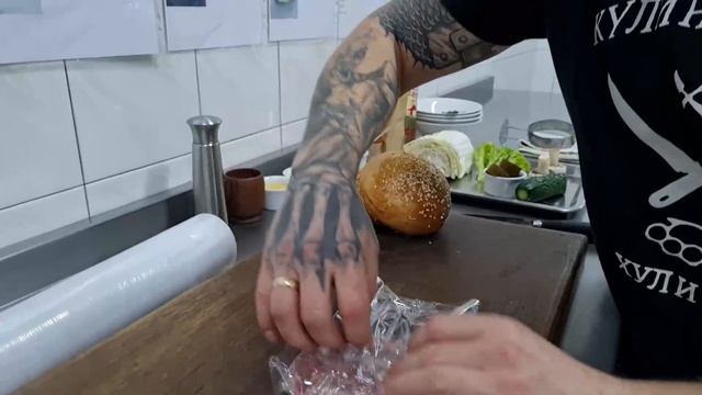 Бургеры и булочки для бургеров. ШЕФ ПОКАЖЕТ!