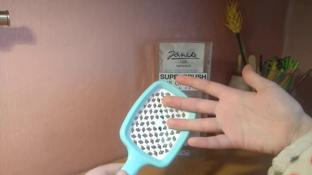 Обзор расчески Janeke superbrush. Review of the Janeke superbrush comb.mp4