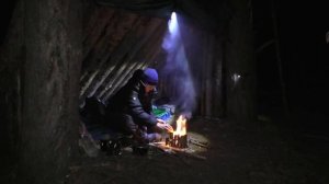 ? Зимний бушкрафт-поход с ночевкой в укрытии из сосновых бревен