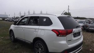 Автомобиль Митсубиси Аутлендер 2.0 2015 года, обзор. Car Mitsubishi Outlander 2.0 2015, review