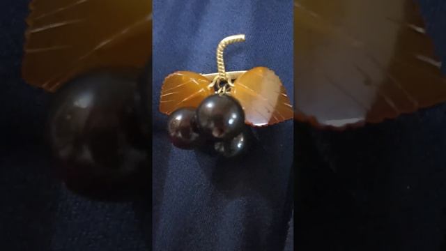 черный янтарь, брошь