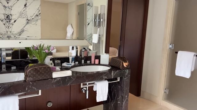 VLOG Москва.  Отмена съемок Откровенного Макияжа цена успеха