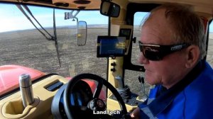 Новый трактор Кировец К-742МПр работает с культиватором Bednar Swifter SE 10000. Отзыв механизатора