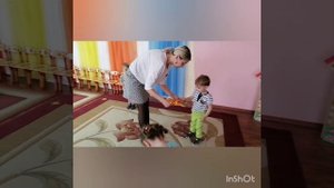 В детском садике ребят учат петь и танцевать