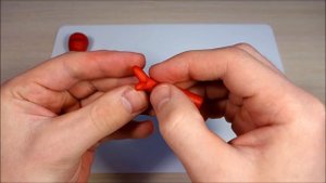 Лепим Человека-Паука из пластилина. Spiderman in Plasticine. Киндер Сюрприз. Kinder Surprise.