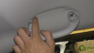 Ceiling handle removal - Skoda Octavia MK3