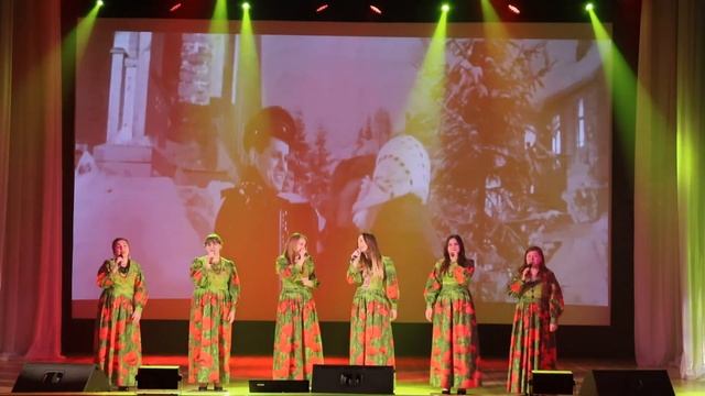 Сегодня праздник у девчат - народный фольклорно-эстрадный ансамбль "Маков цвет" смотреть онлайн