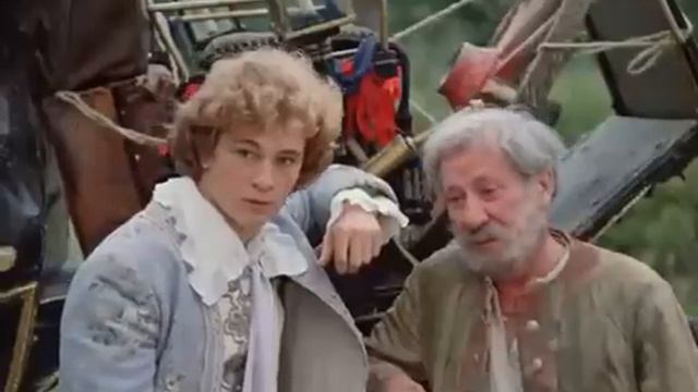 За десять одному не справится, здесь помошник нужен смотреть онлайн