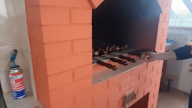 ПЕРВАЯ ПРОБА ПЕЧИ, ШАШЛЫКИ , ОТДЫХ . ЛЕТНЯЯ КУХНЯ смотреть онлайн