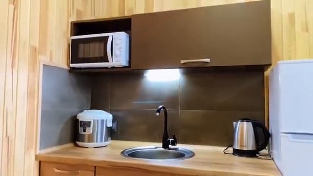 Sea Breeze_Studio №20-23 с видом на бассейн смотреть онлайн