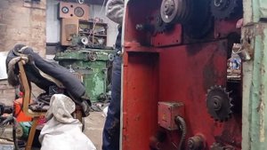 Рейсмусовый станок СР 6-9.Демонтаж подающих вальцов с частичной ревизией .