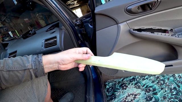 Honda Civic 4D ЗАМЕНА ОБШИВКИ ПОДЛОКОТНИКОВ ДВЕРЕЙ смотреть онлайн