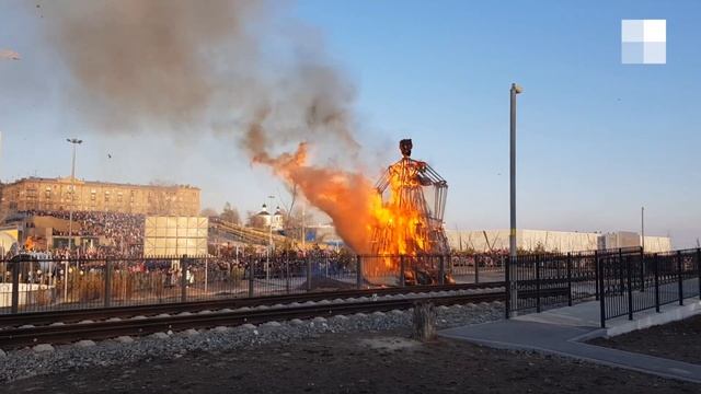 Волгоград: Сожжение Масленицы