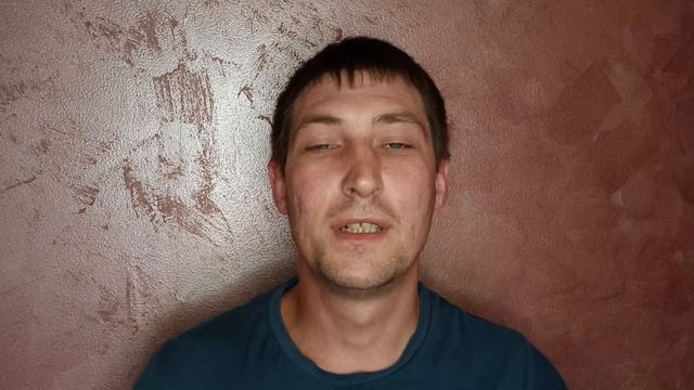 Центробанк РФ как работает/ посему в самой богатой страна бедные люди ответ