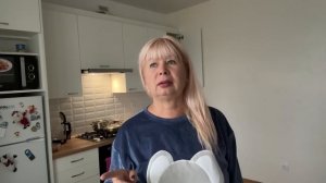 ВСЕ СВОИ ВЕЩИ ПРОДАЛА ДОНАШИВАЮ ЗА МУЖЕМ! / АРИНА БЕЛАЯ
