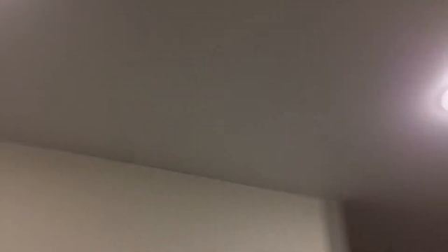 Высота натяжных потолков.  Насколько опустится потолок?